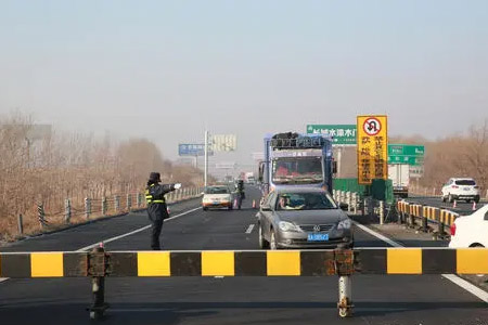 黑龙江高速公路上海拖车电话|吊车服务电话